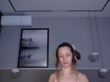 ShySchoolGrl  10-05-2021